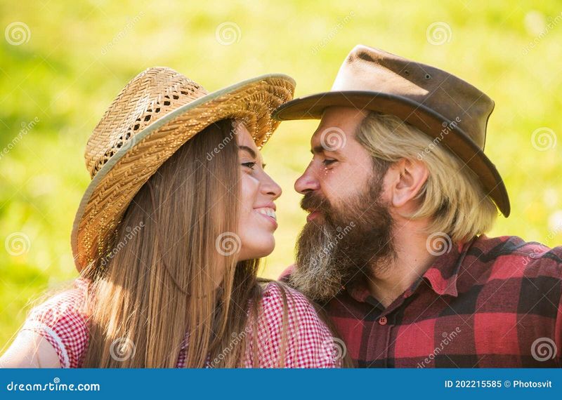 Adventure Dating Website & App: Match with Outdoor Lovers